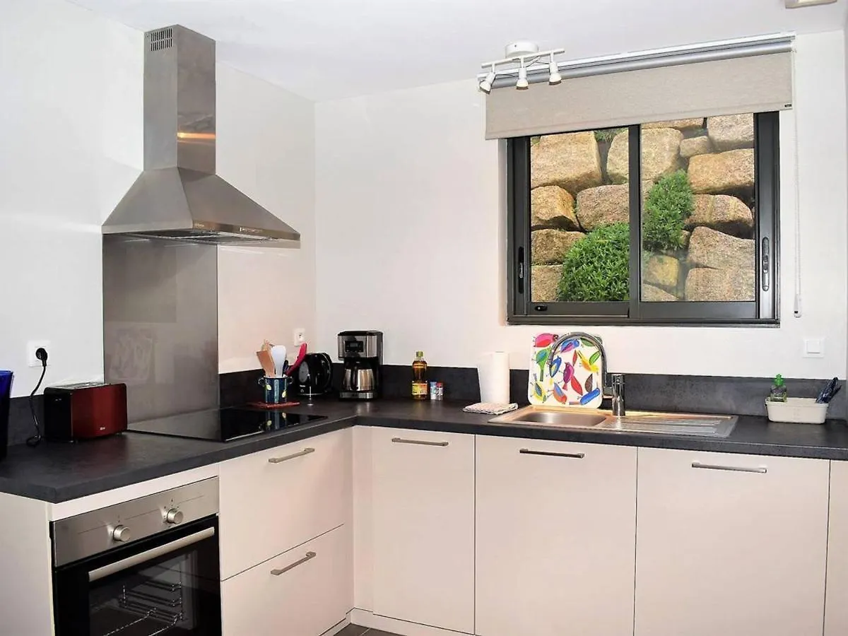 Maison Neuve De Plain-Pied Avec Wifi, Terrasse Et Parking, A 2,5 Km Des Plages A Tregastel - Fr-1-368-70 0*,  フランス